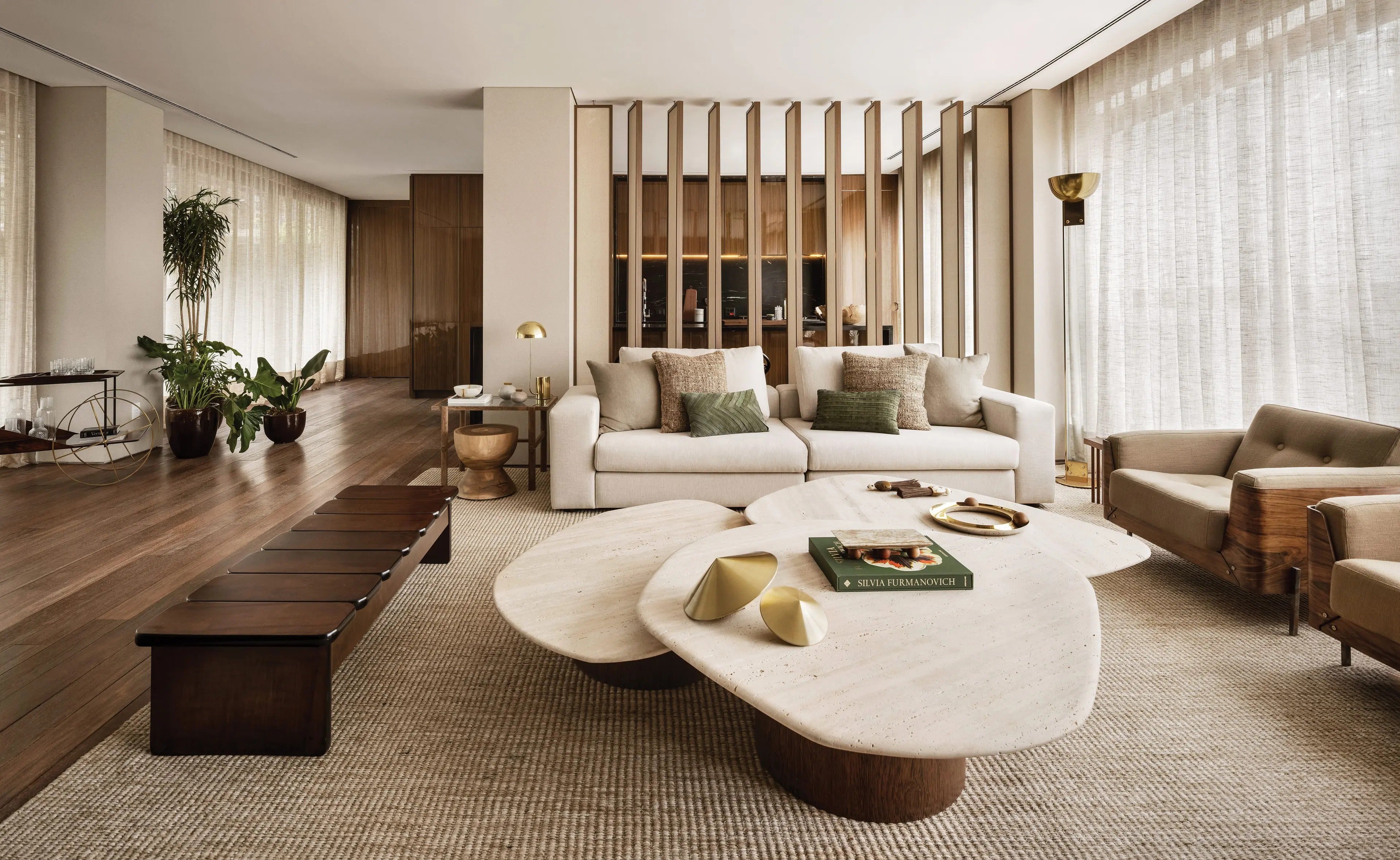 Marcato Móveis — Fasano Cidade Jardim, São Paulo — lâmina natural alto brilho