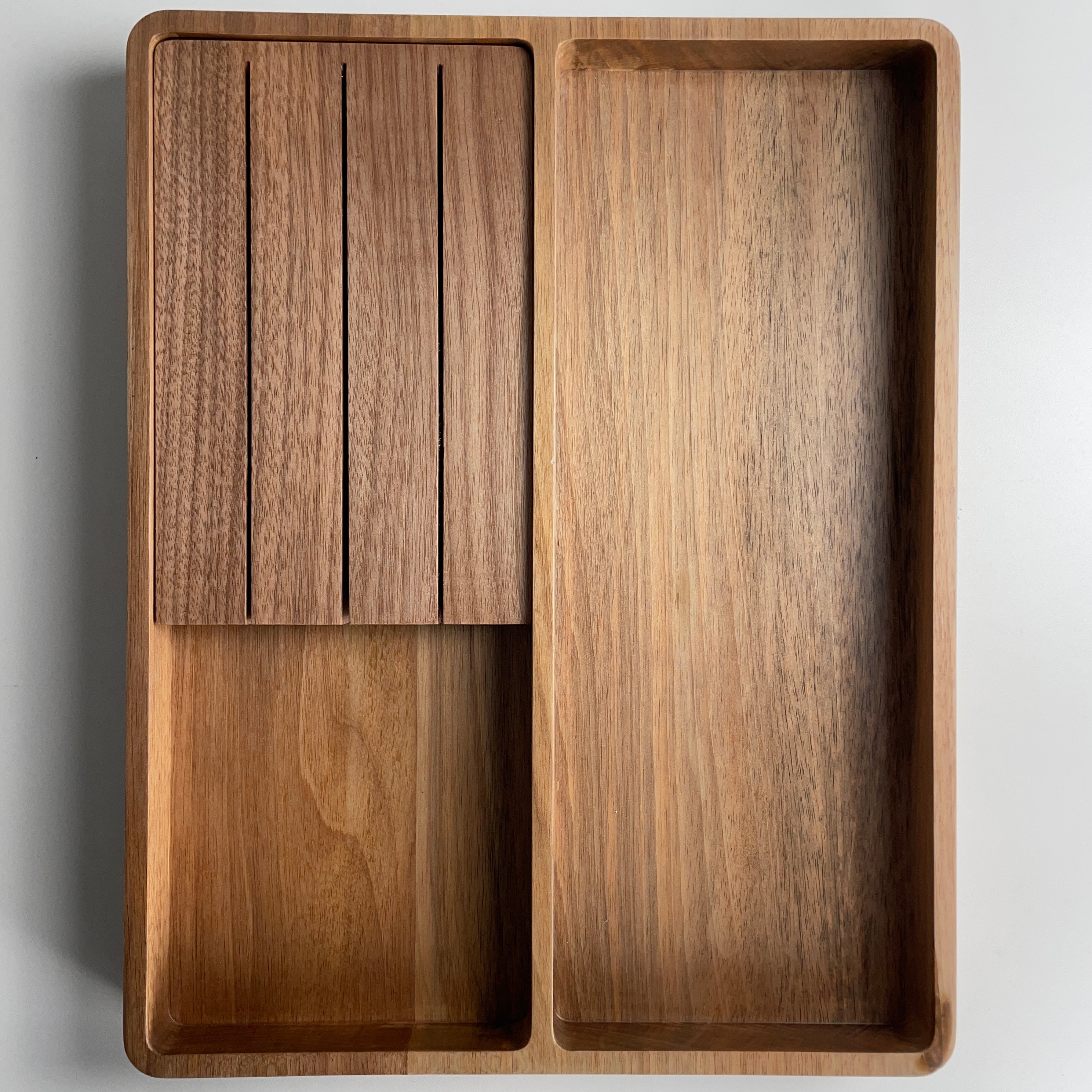 Divisor de Facas Wood Marcato Jequitibá — vista superior com organização de lâminas